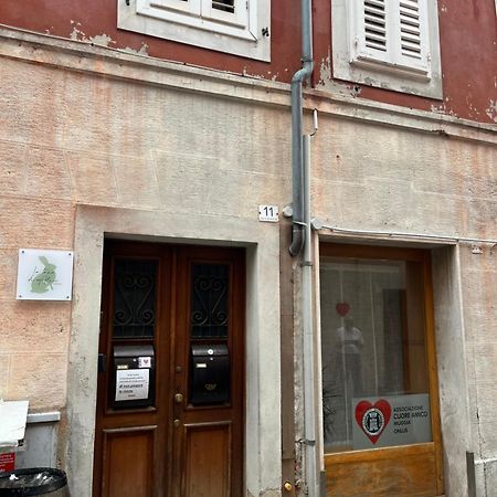 La Tana Di Alice Múggia Exterior foto